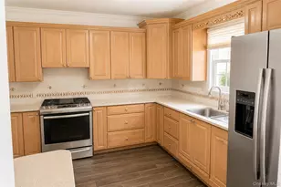 42 Mead St, Hempstead, NY 11550 - Photo 11