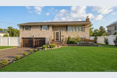 86 New Highway, Commack, NY 11725 - Photo 1