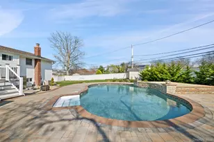 86 New Hwy, Commack, NY 11725 - Photo 25