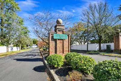 30 Ashford Drive, Bohemia, NY 11716 - Photo 33