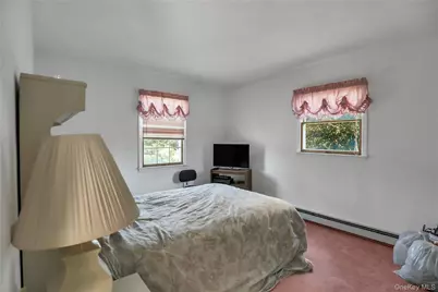 30 Ashford Drive, Bohemia, NY 11716 - Photo 19