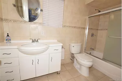 76 Hoffman Avenue, Elmont, NY 11003 - Photo 7