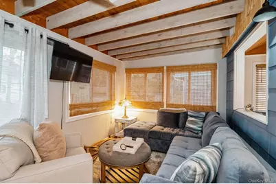 14 E Landing Road, Hampton Bays, NY 11946 - Photo 17