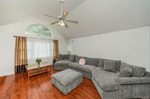 33 Peachtree Ln, Mount Sinai, NY 11766 - Photo 23