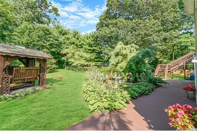 33 Peachtree Lane, Mount Sinai, NY 11766 - Photo 33