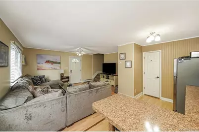 33 Peachtree Lane, Mount Sinai, NY 11766 - Photo 27