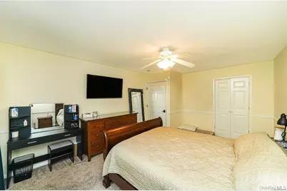 33 Peachtree Lane, Mount Sinai, NY 11766 - Photo 29