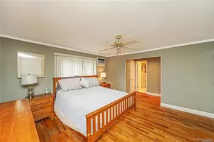 33 Peachtree Ln, Mount Sinai, NY 11766 - Photo 11