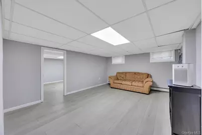 30 Andover Lane, Hicksville, NY 11801 - Photo 31