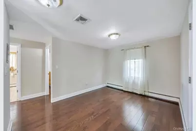 30 Andover Lane, Hicksville, NY 11801 - Photo 25