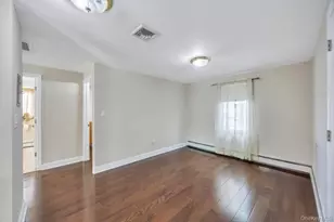 30 Andover Ln, Hicksville, NY 11801 - Photo 25