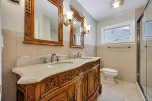 30 Andover Ln, Hicksville, NY 11801 - Photo 13