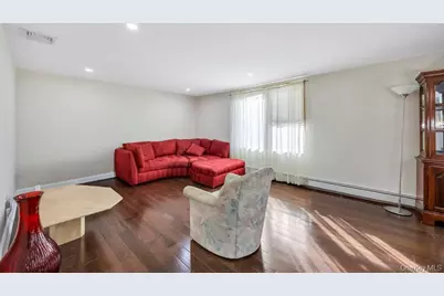 30 Andover Lane, Hicksville, NY 11801 - Photo 21