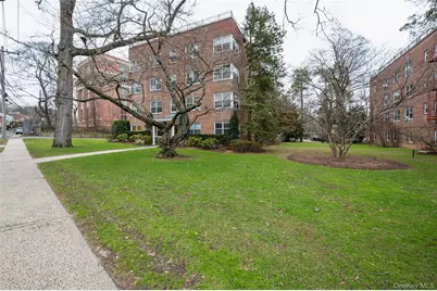 781 Palmer Road #4F, Bronxville, NY 10708 - Photo 17