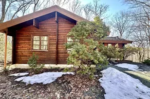 130 Canterbrook Dr, Hawley, PA 18428 - Photo 3