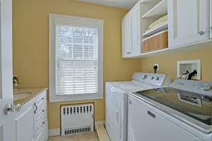 81 Oxford Rd, New Rochelle, NY 10804 - Photo 37