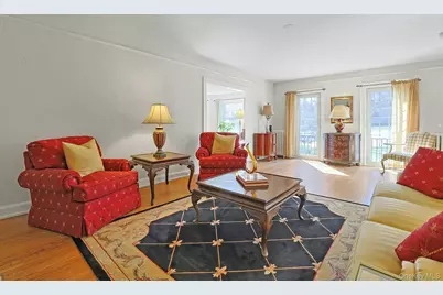 81 Oxford Road, New Rochelle, NY 10804 - Photo 7