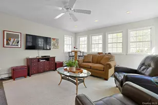 81 Oxford Rd, New Rochelle, NY 10804 - Photo 23