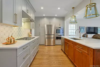 81 Oxford Road, New Rochelle, NY 10804 - Photo 17