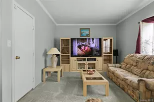 15 Timber Ridge Dr, Coram, NY 11727 - Photo 15