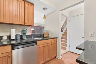 806 Eagle Bay Dr, Ossining, NY 10562 - Photo 11