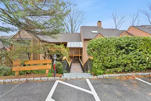 806 Eagle Bay Dr, Ossining, NY 10562 - Photo 25