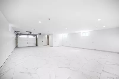 10-42 Utopia Parkway, Whitestone, NY 11357 - Photo 33