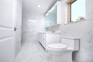 10-42 Utopia Pkwy, Whitestone, NY 11357 - Photo 25