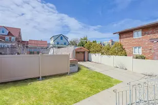 10-42 Utopia Pkwy, Whitestone, NY 11357 - Photo 39