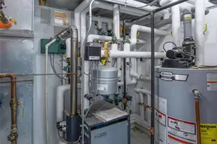 10-42 Utopia Pkwy, Whitestone, NY 11357 - Photo 35