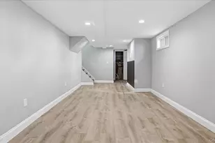 199 N Delaware Ave, Massapequa, NY 11758 - Photo 27