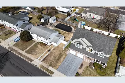 199 N Delaware Avenue, Massapequa, NY 11758 - Photo 39