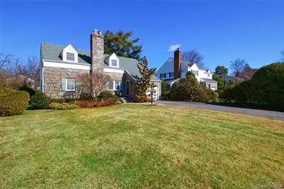 139 Garden Street, Garden City, NY 11530 - Photo 3