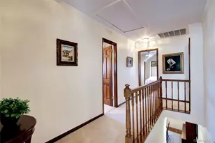 139 Garden St, Garden City, NY 11530 - Photo 17