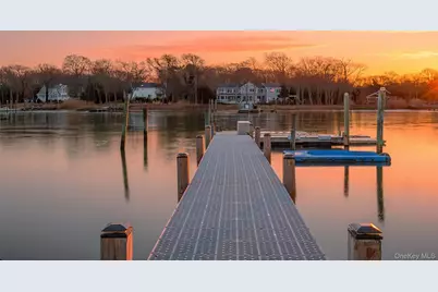 107A Ocean Avenue, Center Moriches, NY 11934 - Photo 5