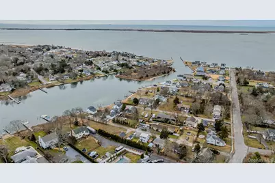 107A Ocean Avenue, Center Moriches, NY 11934 - Photo 45