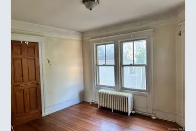 761 E Main Street, Riverhead, NY 11901 - Photo 15