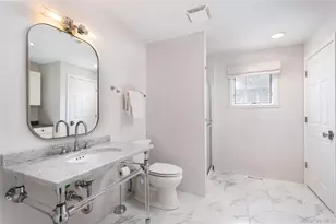 8 Landsend Ln, Southampton, NY 11968 - Photo 15