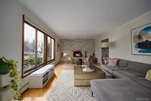 42 Thornwood Dr, Poughkeepsie, NY 12603 - Photo 9