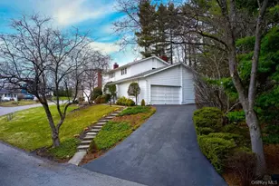 42 Thornwood Dr, Poughkeepsie, NY 12603 - Photo 5