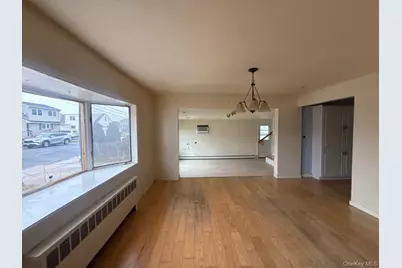 58 Roosevelt Place, Island Park, NY 11558 - Photo 3