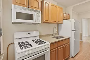 2190 Boston Rd, Bronx, NY 10462 - Photo 9