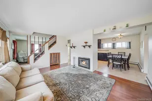 7 Woodpecker Ln, Levittown, NY 11756 - Photo 7