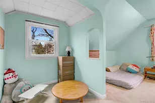 892 Bryant Ave, New Hyde Park, NY 11040 - Photo 19