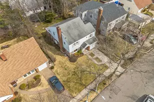 219-01 82nd Ave, Queens Village, NY 11427 - Photo 31