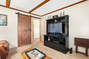 7 Montgomery Ln, Bay Shore, NY 11706 - Photo 19