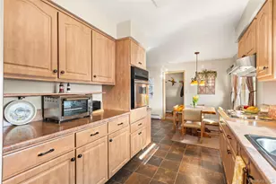 7 Montgomery Ln, Bay Shore, NY 11706 - Photo 7