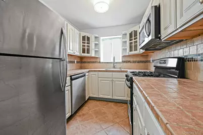 93-29 91st Avenue, Woodhaven, NY 11421 - Photo 5