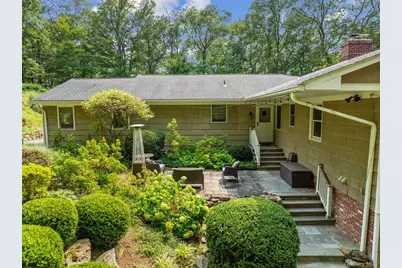 39 Mayberry Road, Chappaqua, NY 10514 - Photo 1