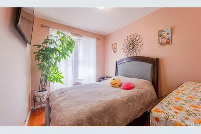 1717 Voorhies Avenue, Brooklyn, NY 11235 - Photo 19